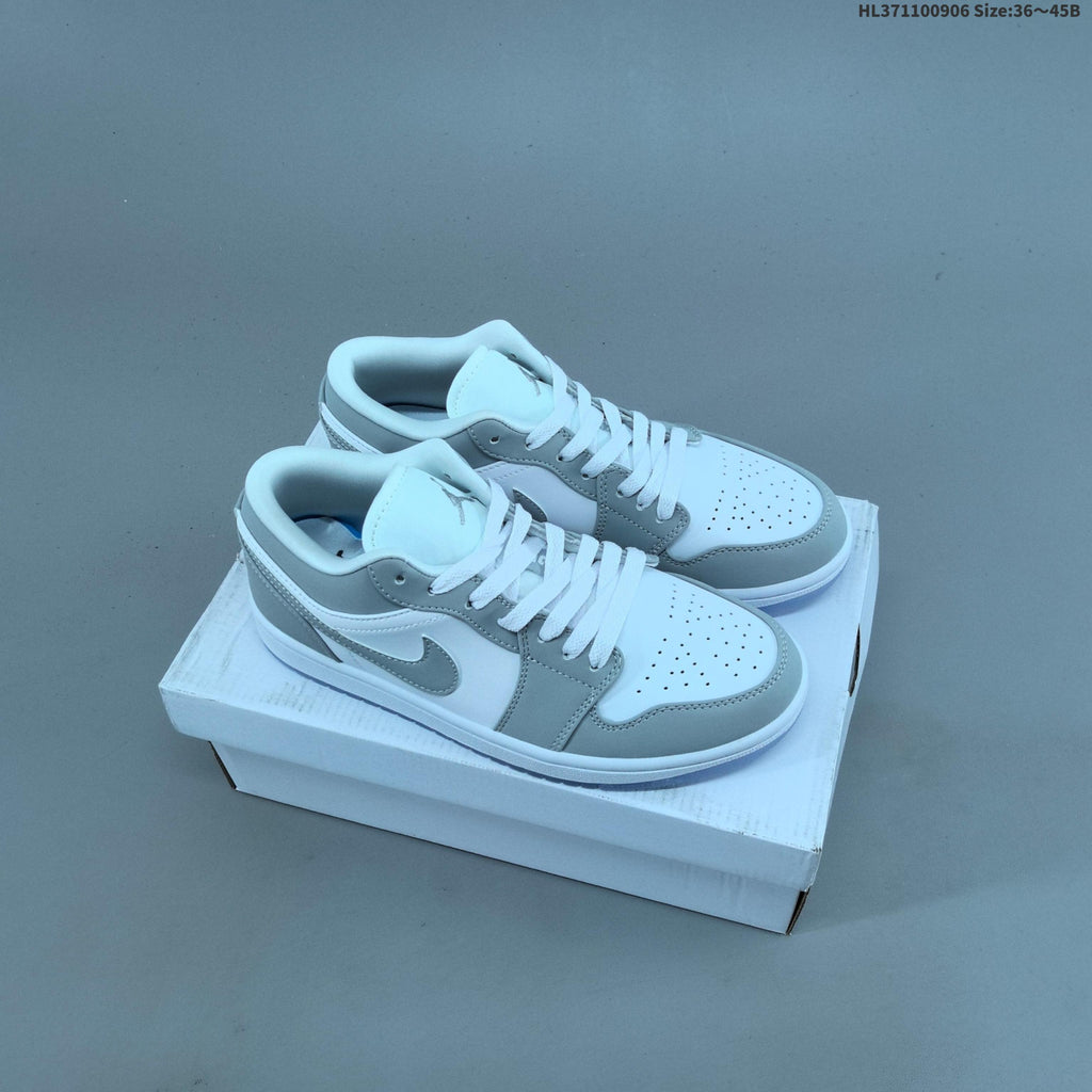 Sneakers, White Multi-Color, - Jordan 1 Low OG 553558-146 - product image from the listing.