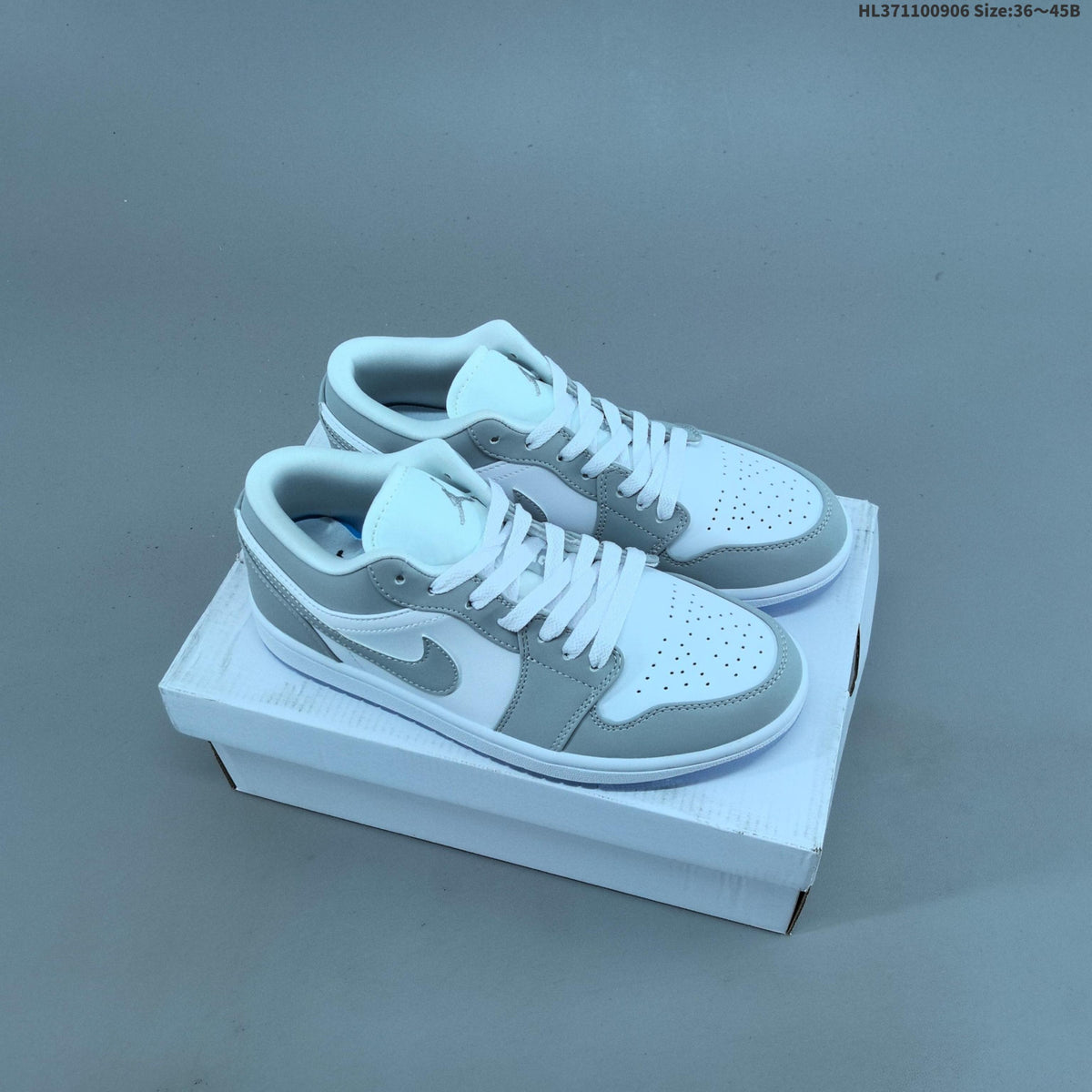 Sneakers, White Multi-Color, - Jordan 1 Low OG 553558-146 - product image from the listing.