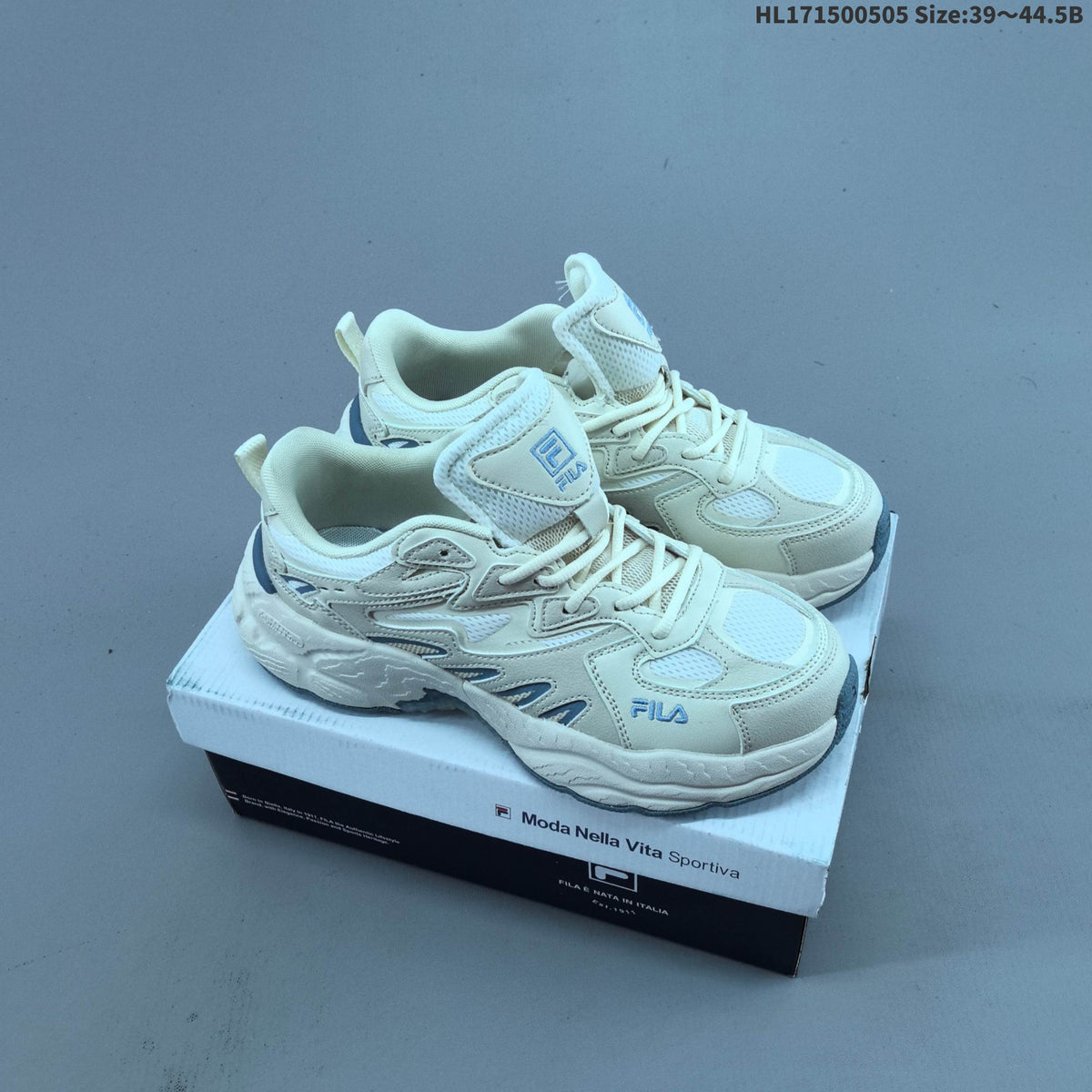 FILA FERN Low-Cut Sneakers F12M331101 - product image from the listing.