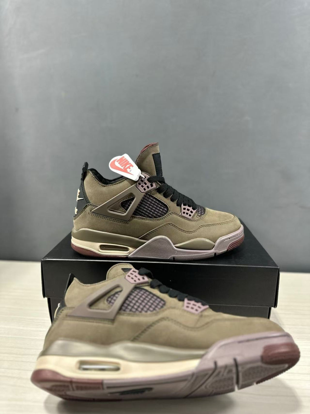 Air Jordan 4 Retro SP Dark Mocha Sneakers IF3102-200 - product image from the listing.