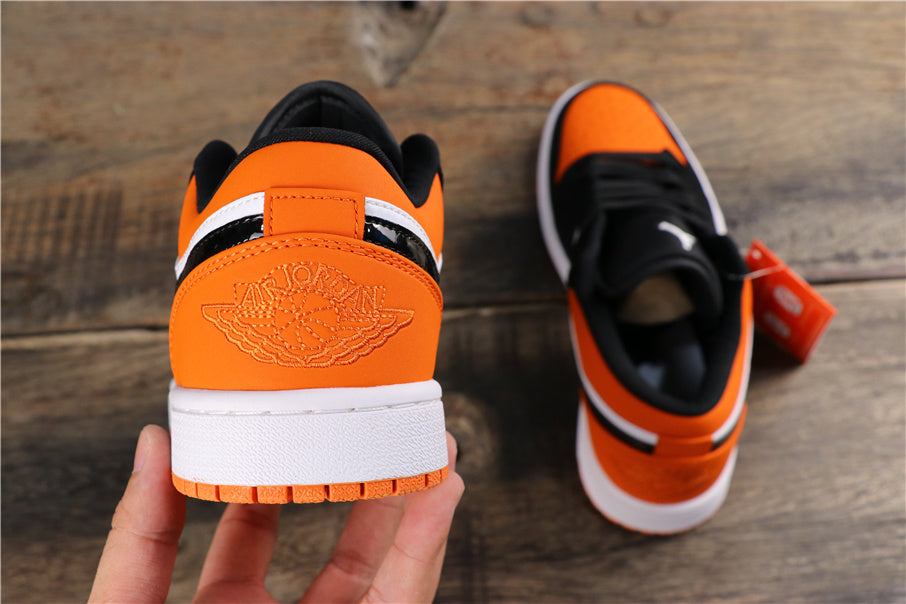 Shattered Backboard Sneakers - Air Jordan 1 Low 553558-128 - product image from the listing.
