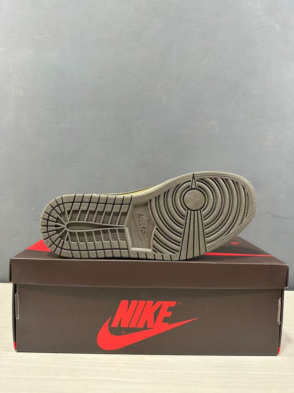 Nike Air Jordan 1 Low OG SP in Olive DM7866-203 - product image from the listing.