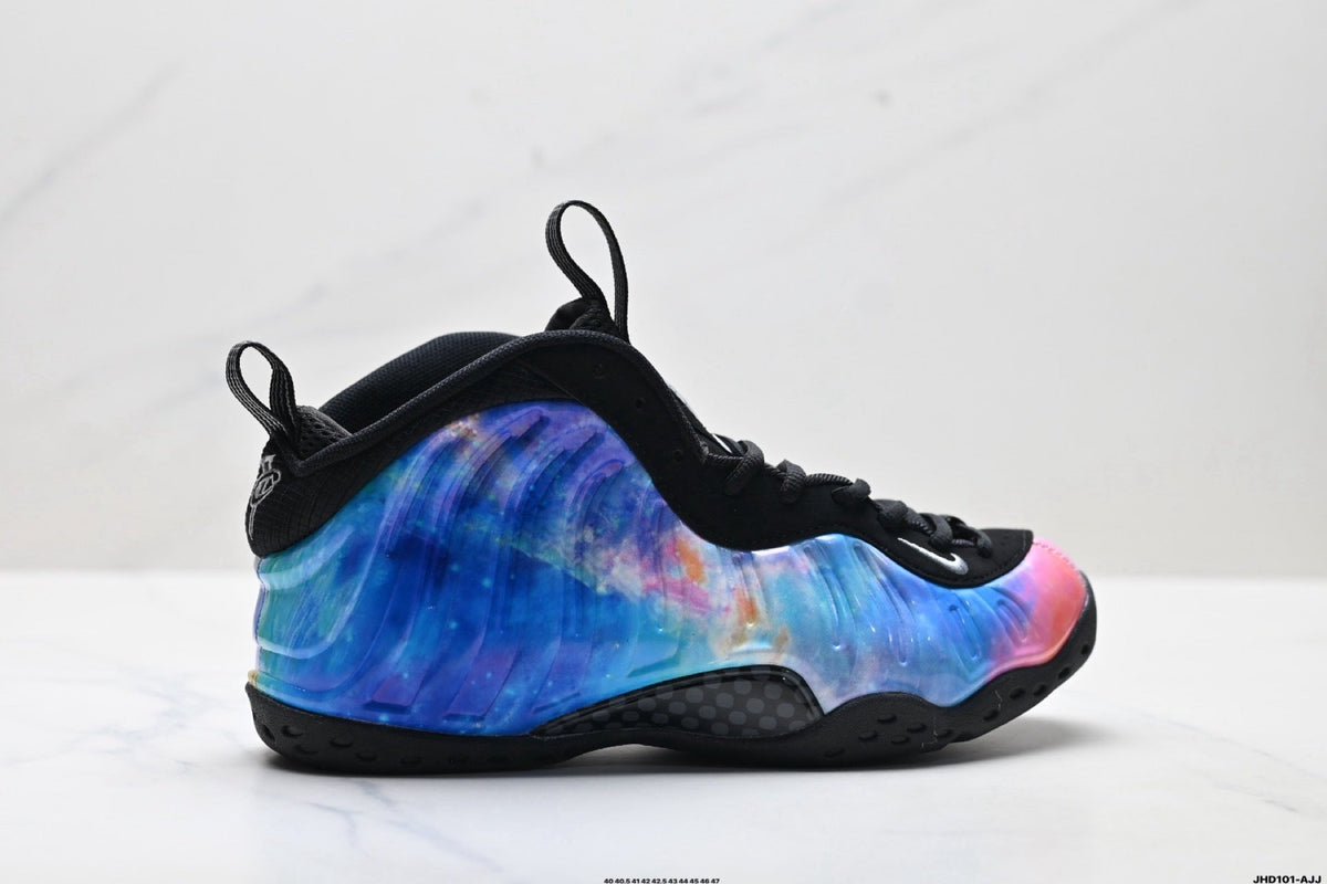 Nike Air Foamposite One Penny Hardaway Trainers, Blue Iridescent - product image from the listing.