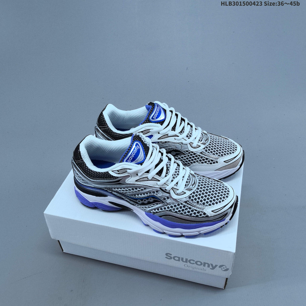 Saucony ProGrid Omni 9 Retro Sneakers for Running - product image from the listing.