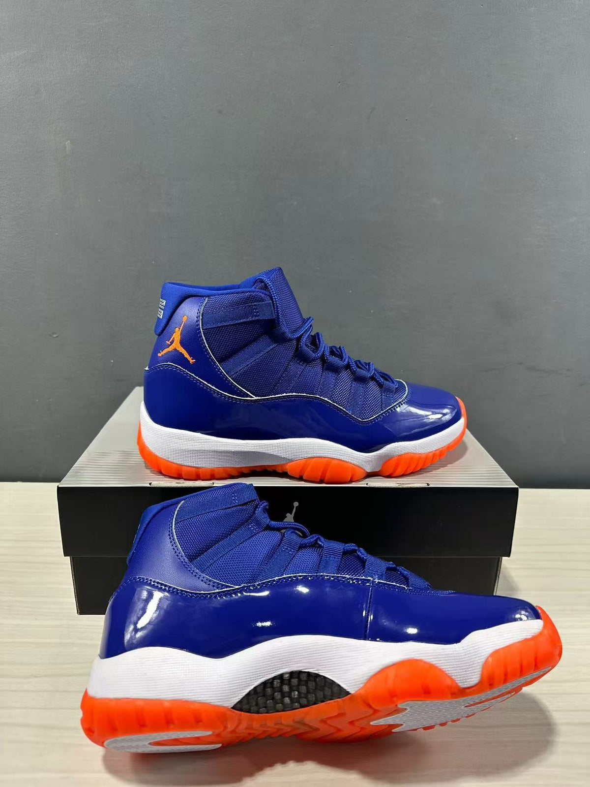 Air Jordan 11 Retro Navy Blue CT8012-114 - product image from the listing.