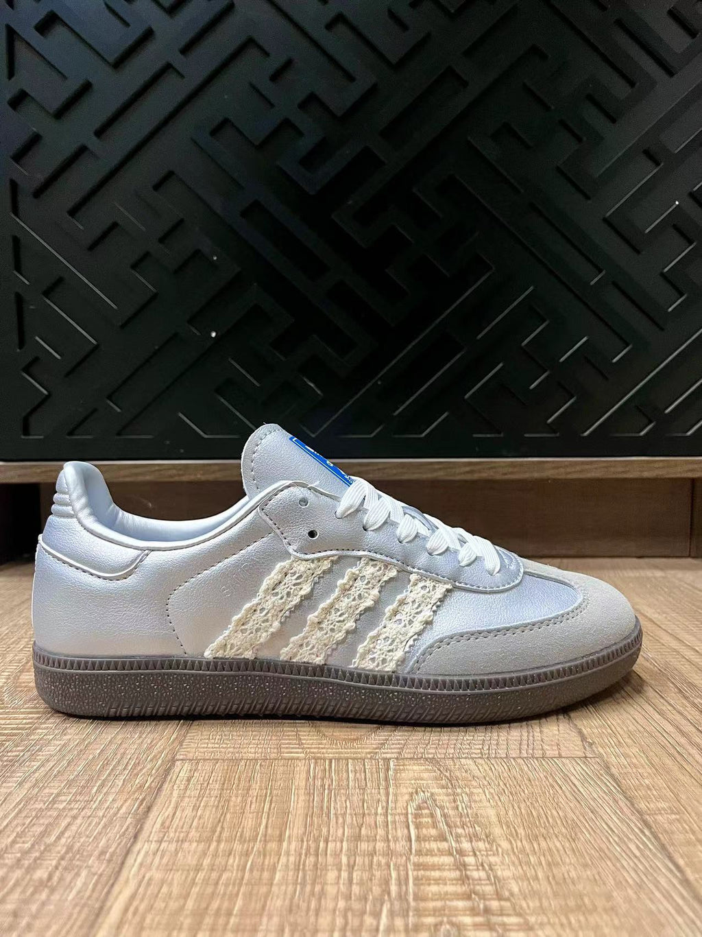 adidas Samba Trainers Silver White Lace Stripes - product image from the listing.