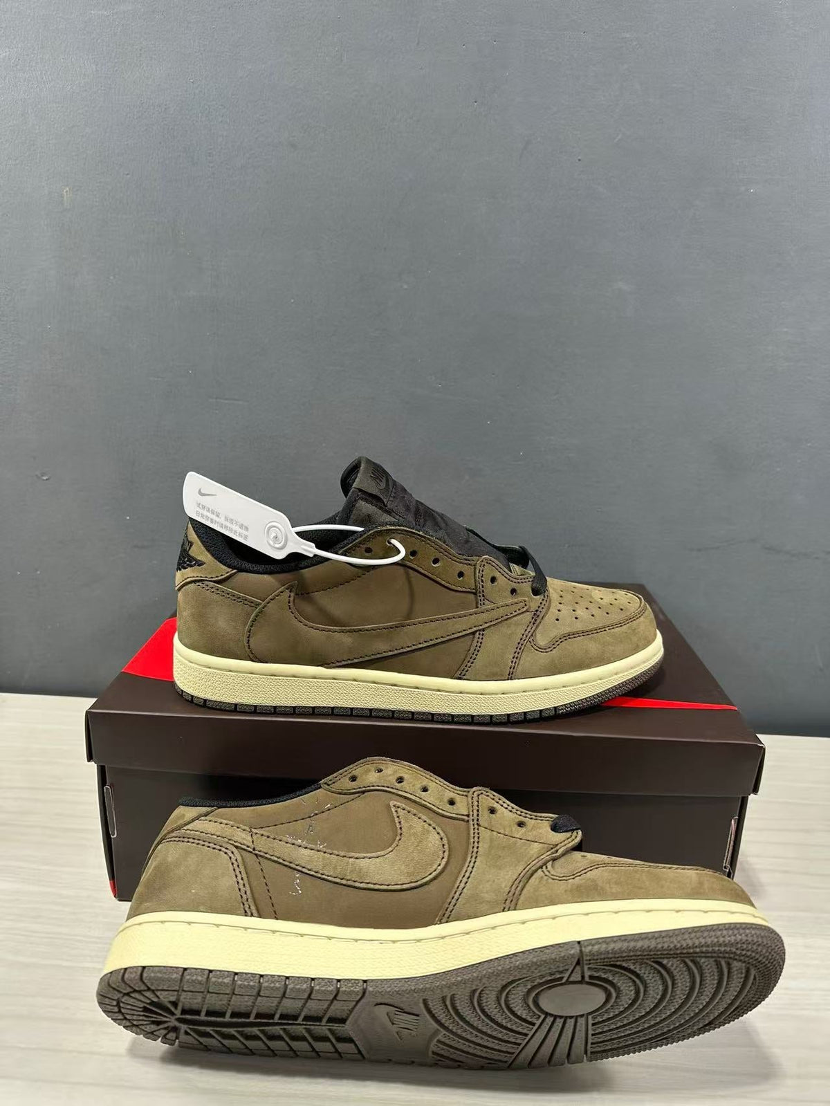Nike Air Jordan 1 Low OG SP in Olive DM7866-203 - product image from the listing.