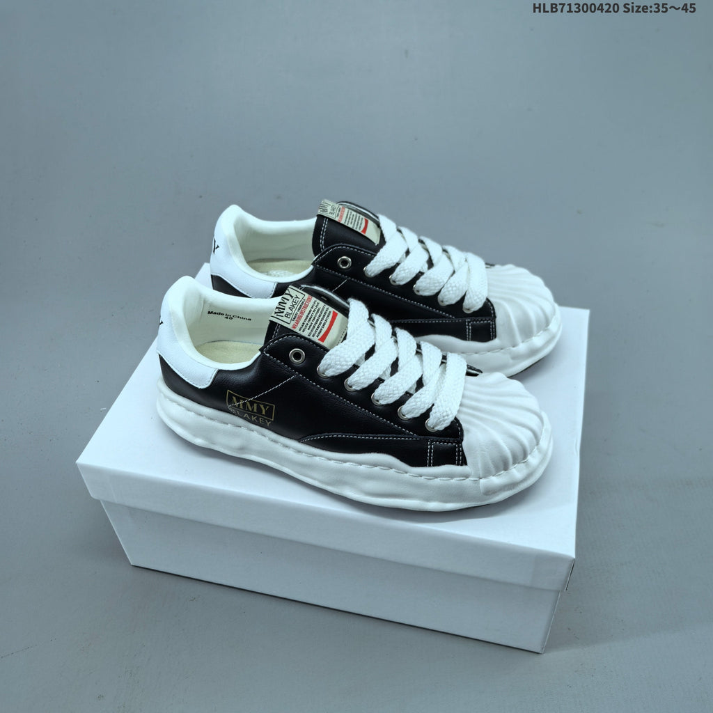 Maison Mihara Yasuhiro Original Sole Low-Cut Sneakers - product image from the listing.