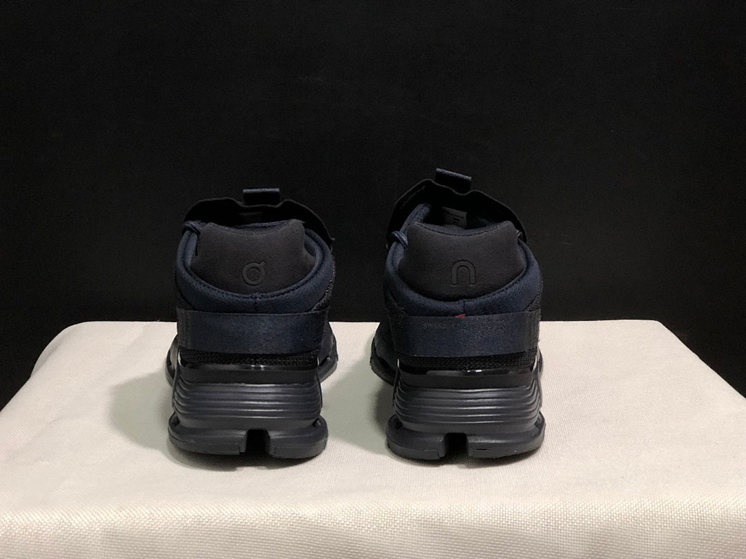 On Cloudnova 1 Trainers Black Eclipse - product image from the listing.