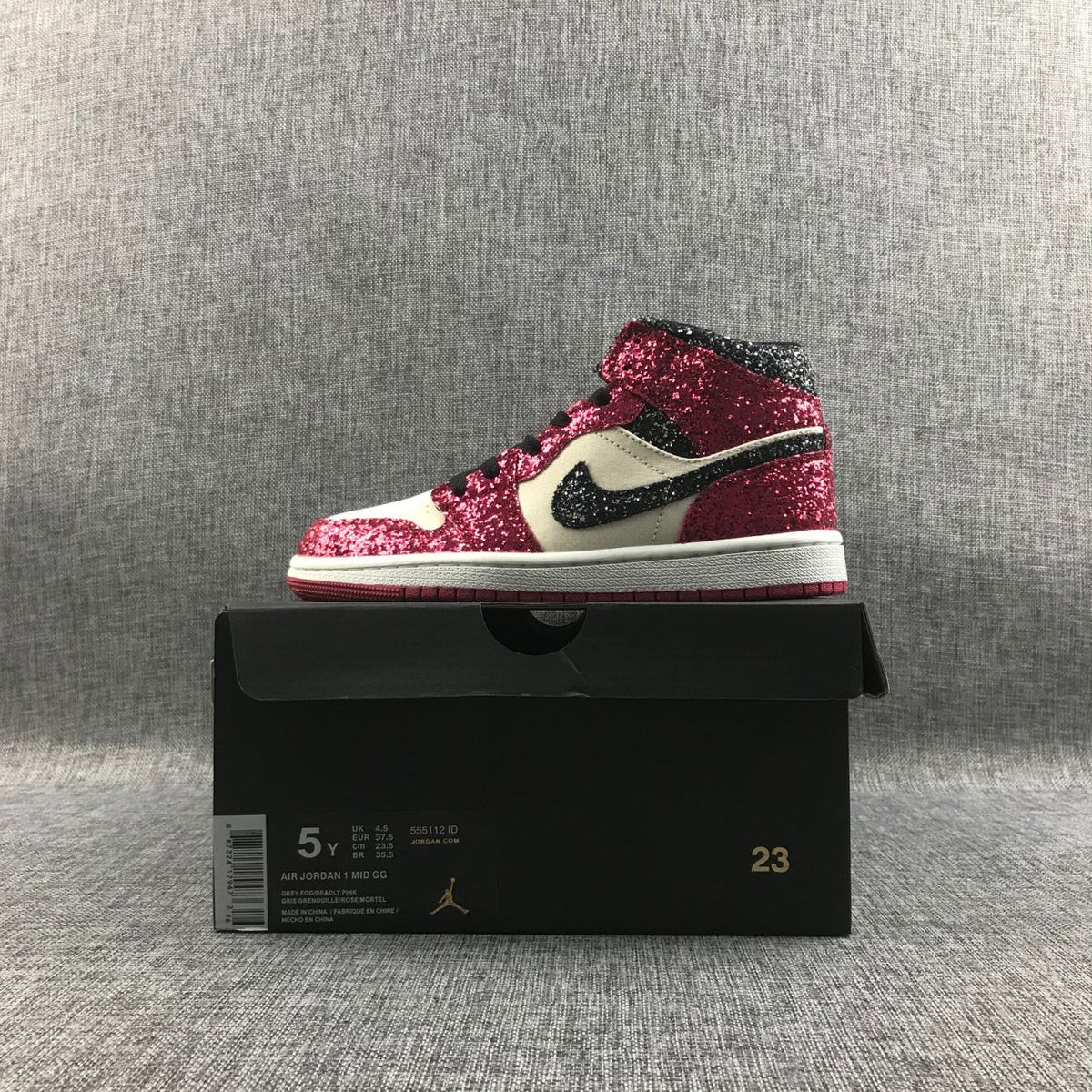 Air Jordan 1 Mid Chicago Starfish Sneakers, in Red and Black - product image from the listing.